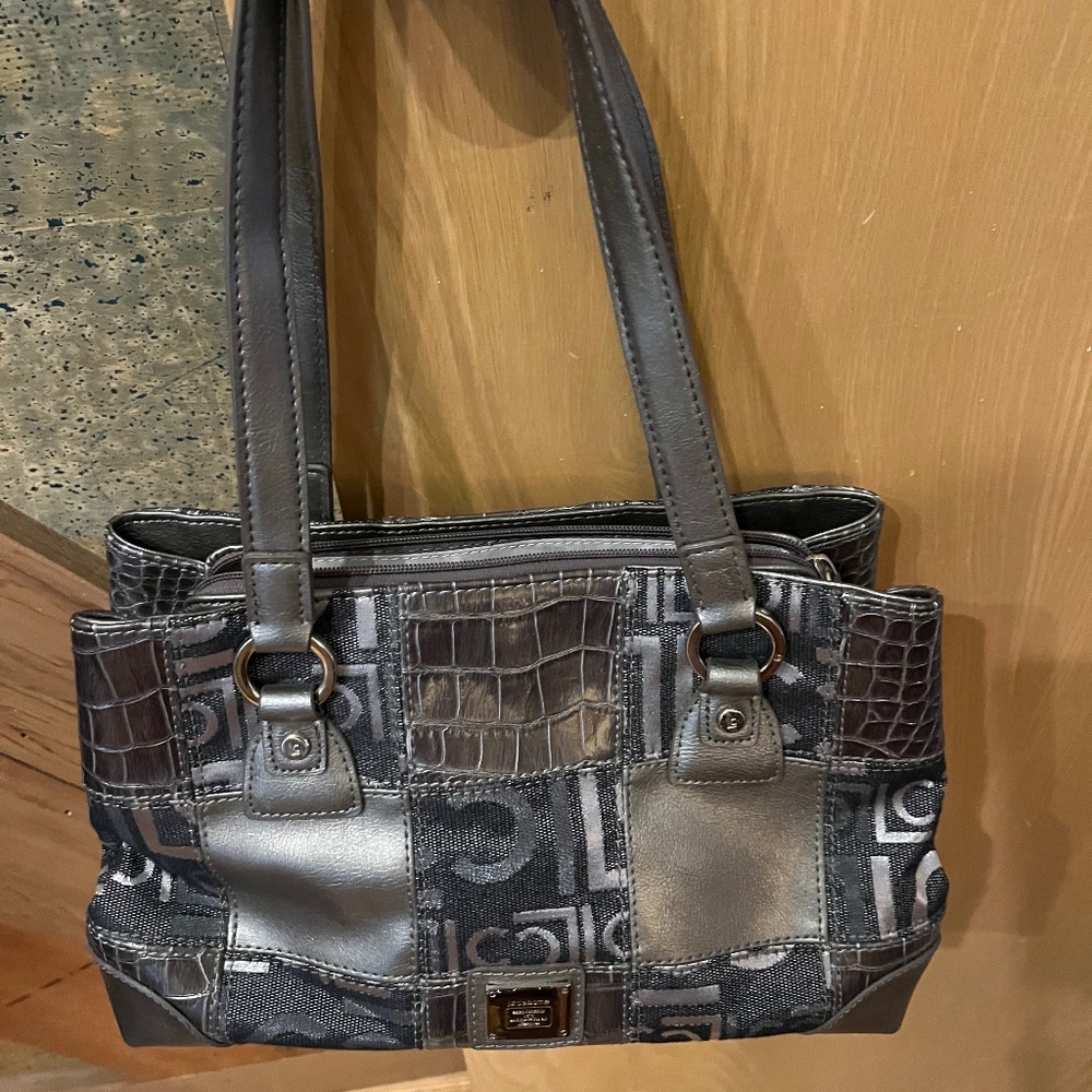 Liz Claiborne bronze, skin and metallic bag, never used!